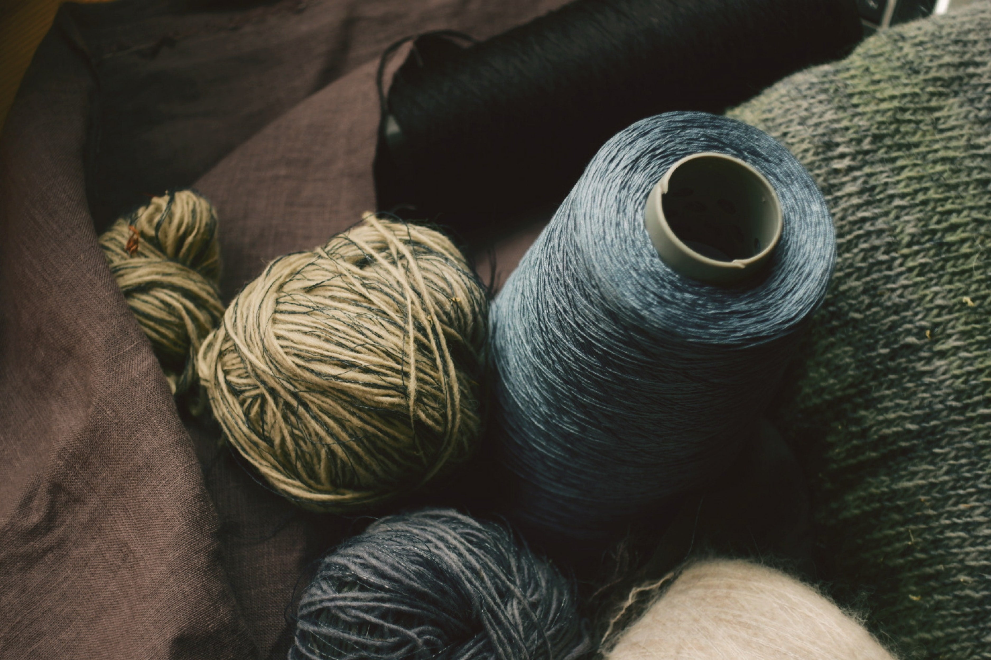 Unraveled Series: Wearing Clothing Made from Mixed Fibers